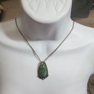 Vintage Elegant Green/Blue Turqoise Pendant Necklace